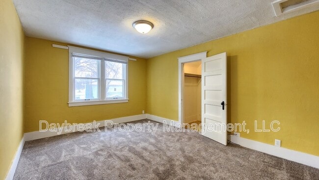 Building Photo - 1228 10th St N