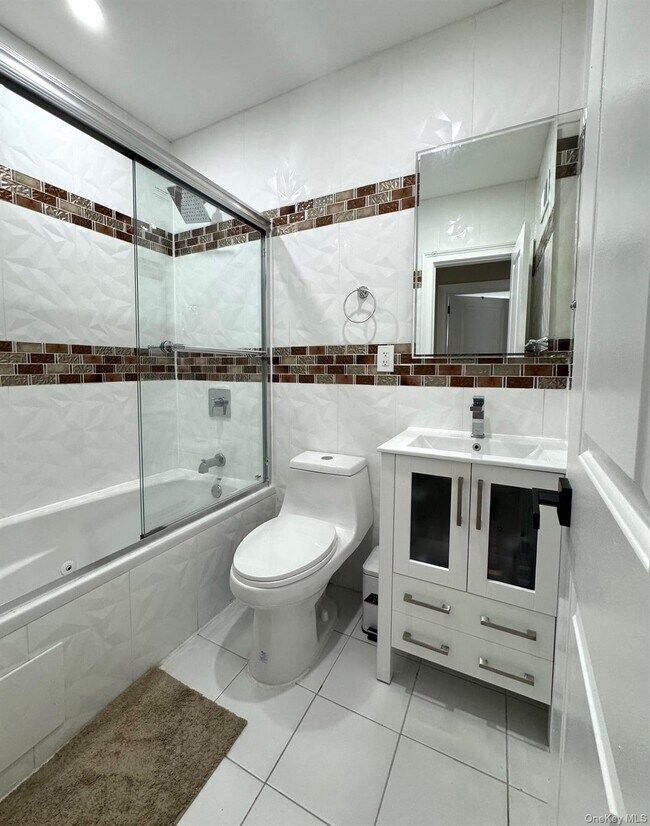 Building Photo - 249-10 139th Ave