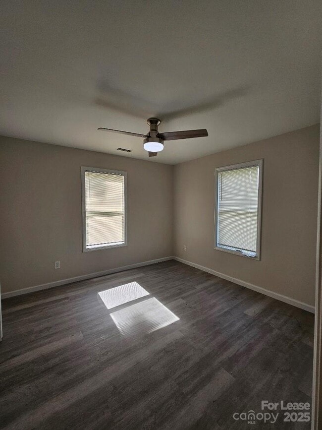 Building Photo - 2507 Moreland St