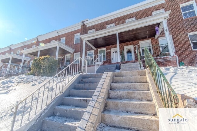 Building Photo - 2018 Griffis Ave