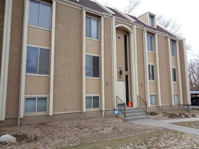 Building Photo - 495 E Creekside Cir