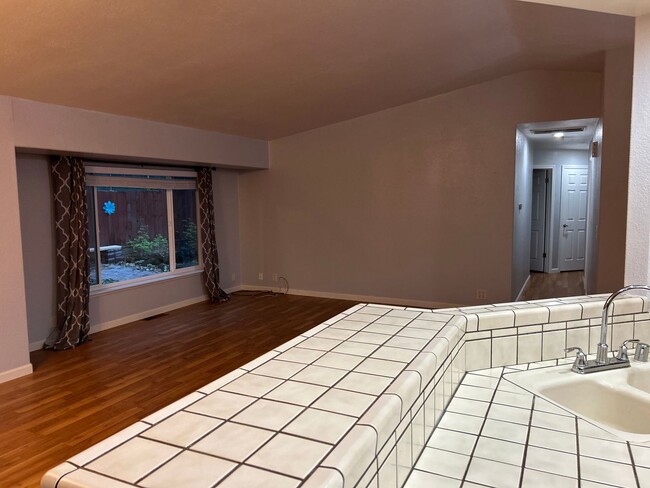 Building Photo - 14749 Vassar Ct