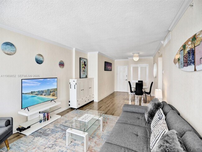 Building Photo - 2501 S Ocean Dr