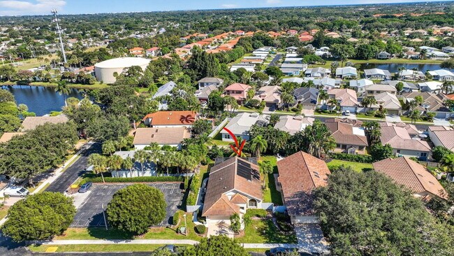 Building Photo - 190 Temple Ave