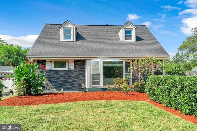 Building Photo - 6604 Cavalier Dr