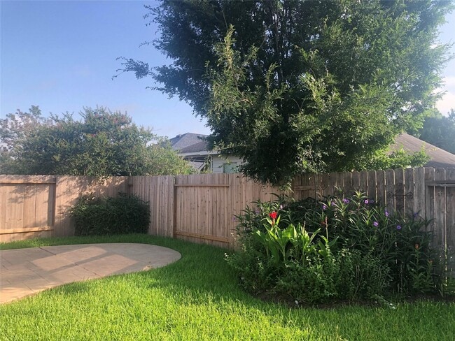 Building Photo - 7102 Thistlewood Park Ct
