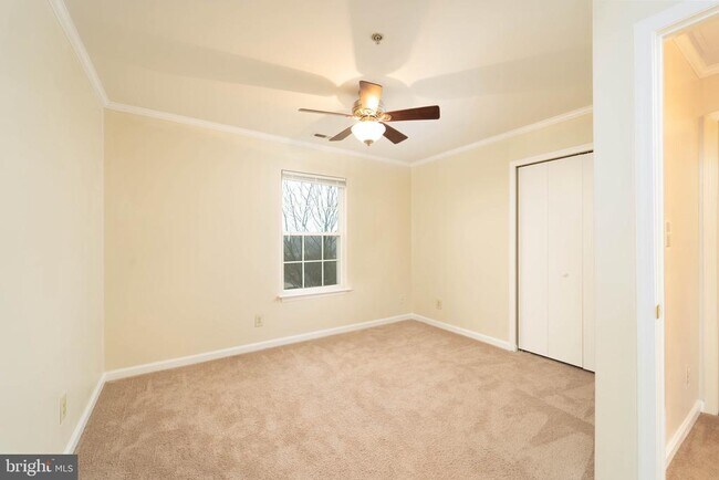Building Photo - 75 Fern Oak Cir