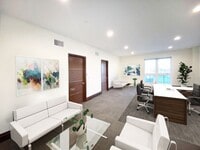 Building Photo - C Las Tunas 3C(Tax)