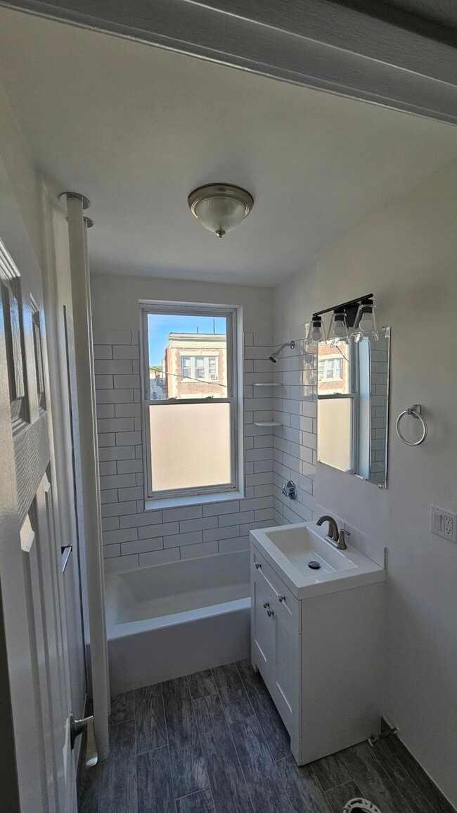 Building Photo - 110 Brainerd Rd