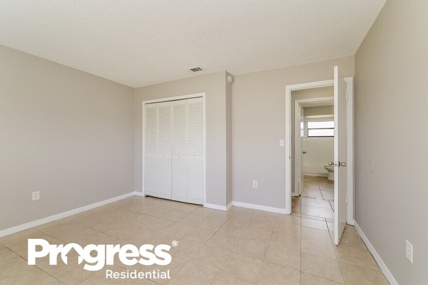 Building Photo - 637 Baldwin Dr