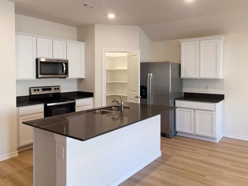 Building Photo - 1308 Bates St