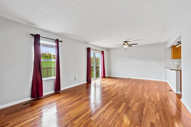 Building Photo - 2711 Canterbury Dr