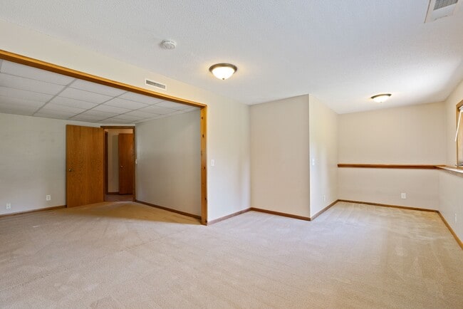 Building Photo - 1711 Slater Ln