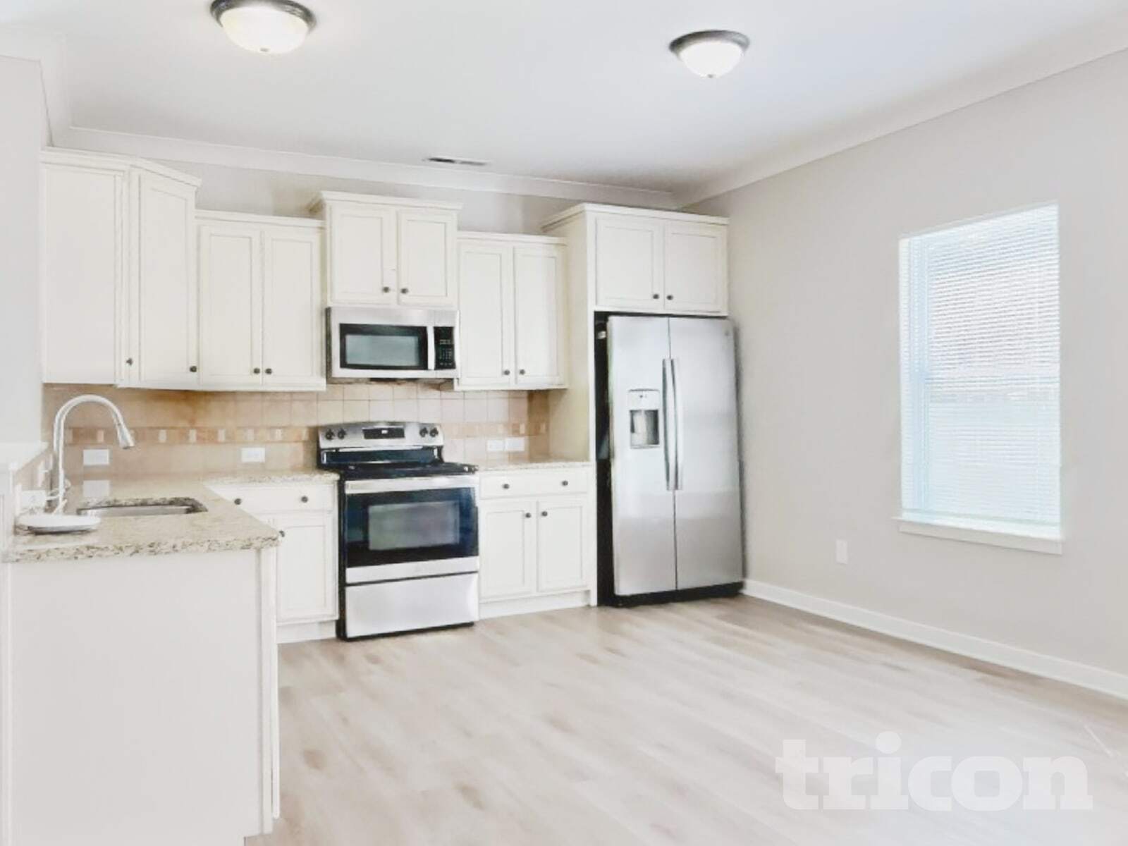 Building Photo - 513 Soaring St