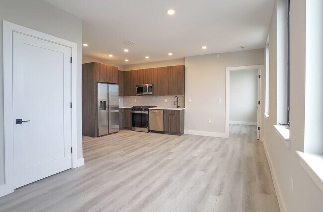 Building Photo - 3516 John F. Kennedy Blvd