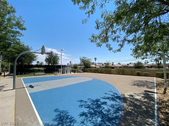 Building Photo - 20 E Serene Ave