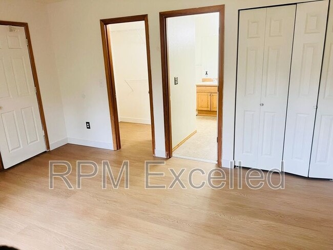 Building Photo - 31092 119th Ave SE