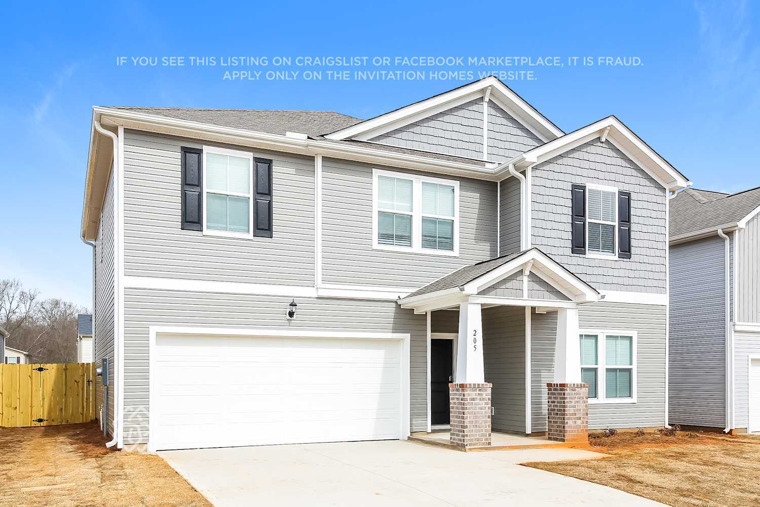 Building Photo - 205 White Flds Ave