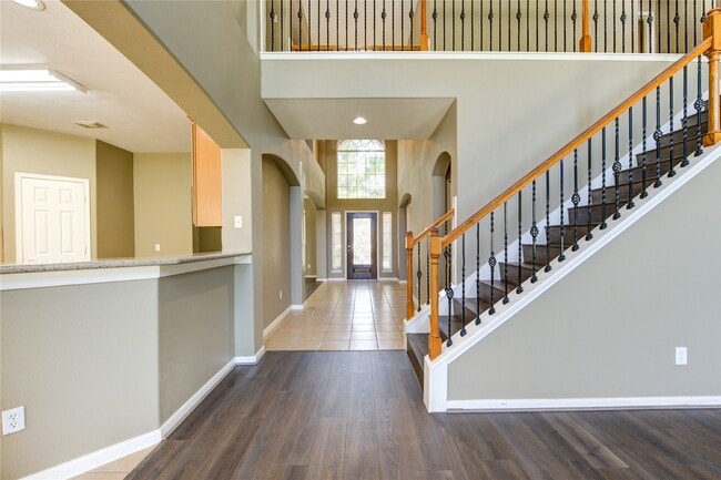 Building Photo - 2810 Shadow Canyon Ln
