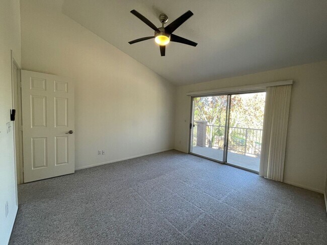 Building Photo - Painted Desert