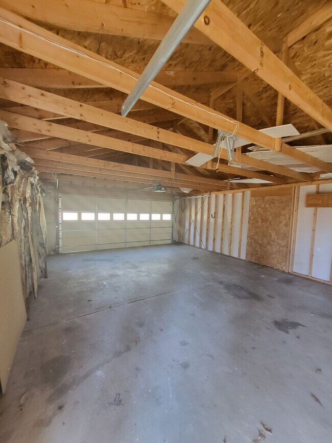 Building Photo - 507 Pfeiffer Rd