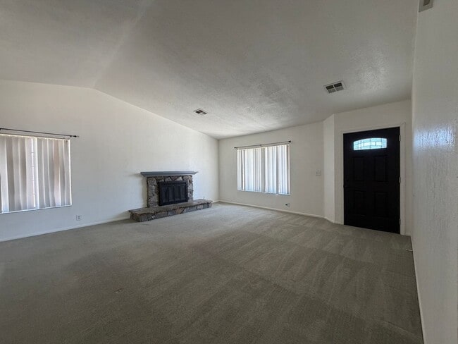 Building Photo - 35827 Tumbleweed Cir