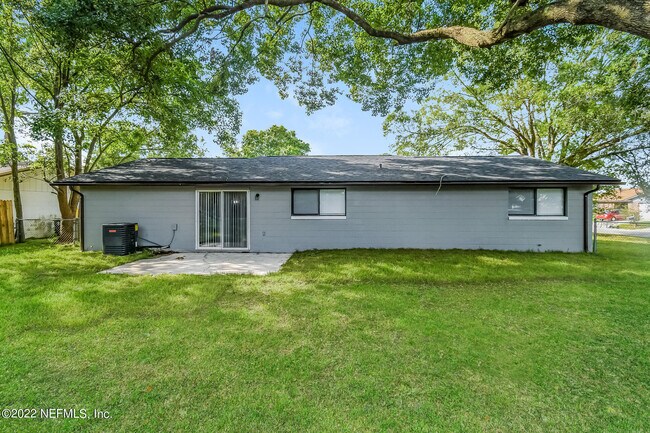Building Photo - 9904 Moss Side Ln