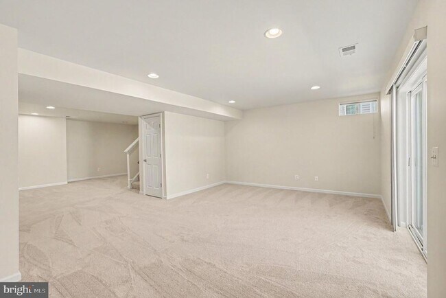 Building Photo - 9709 Glenn Brooke Ct