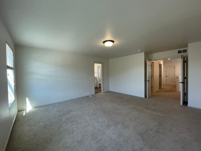 Building Photo - 4Bd/2.5Ba Gresham Home ~ Community Playgro...