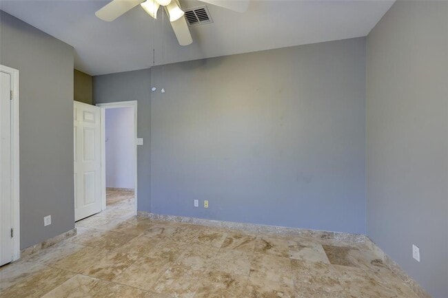 Building Photo - 809 Castle Ridge Rd