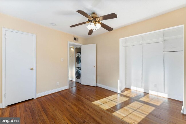 Building Photo - 2914 Willston Pl