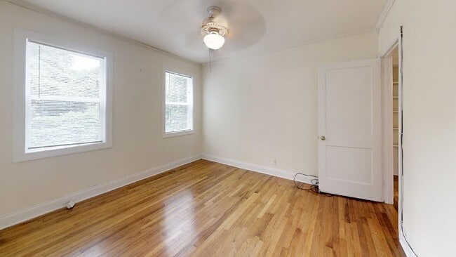 Building Photo - Lakeview Drive Cottage