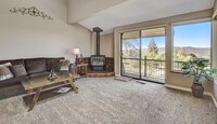 Building Photo - Bright 2-Bed/2-Bath Auburn Home with Sutter Buttes Views