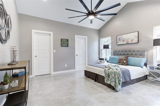 Building Photo - 505 Chantilly Ln