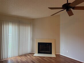 Building Photo - 2120 El Paseo St