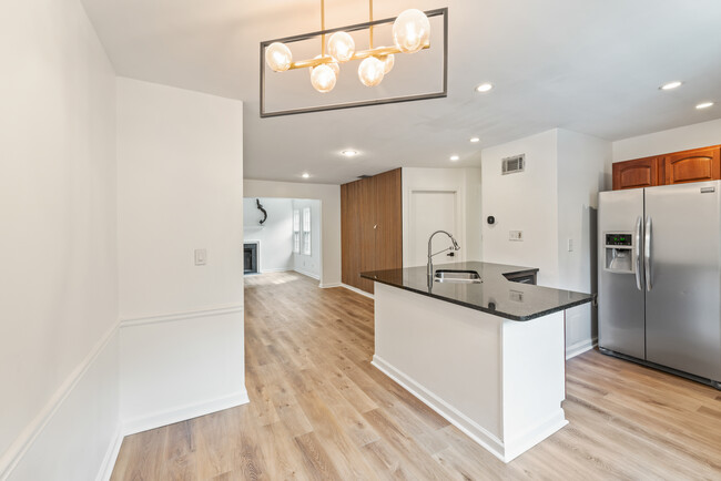 Kitchen and Dining Room Cove - 128 Lablanc Way NW