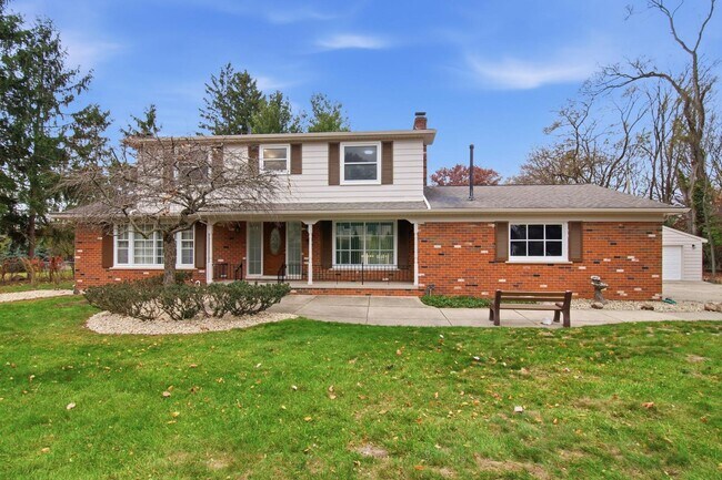 Primary Photo - 32901 Blossom Ct