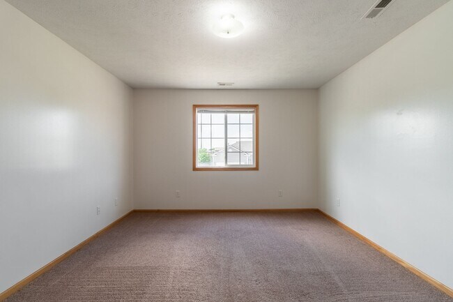 Building Photo - 7200-7204 Dorchester