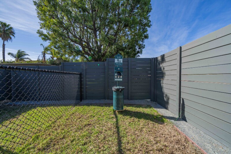 Building Photo - 269 W San Marcos Blvd