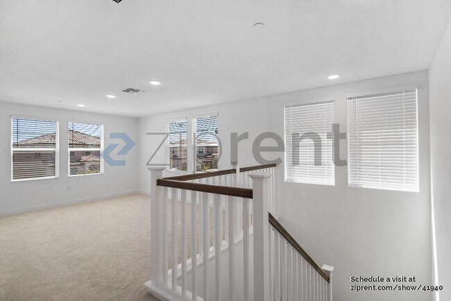 Building Photo - 439 Monastery Dr