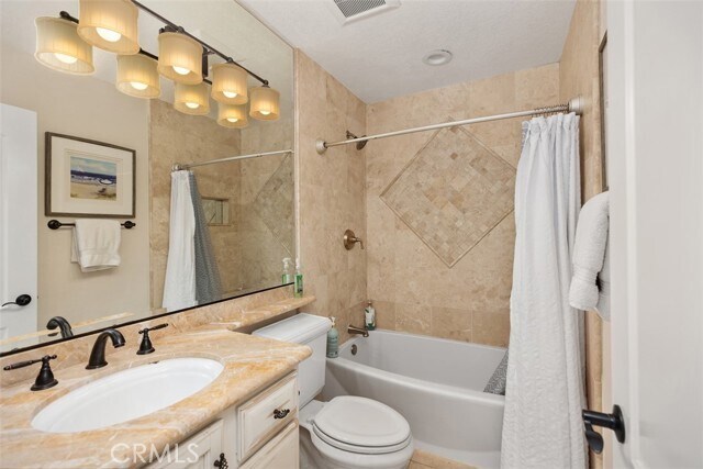 Building Photo - 30902 Club House Dr