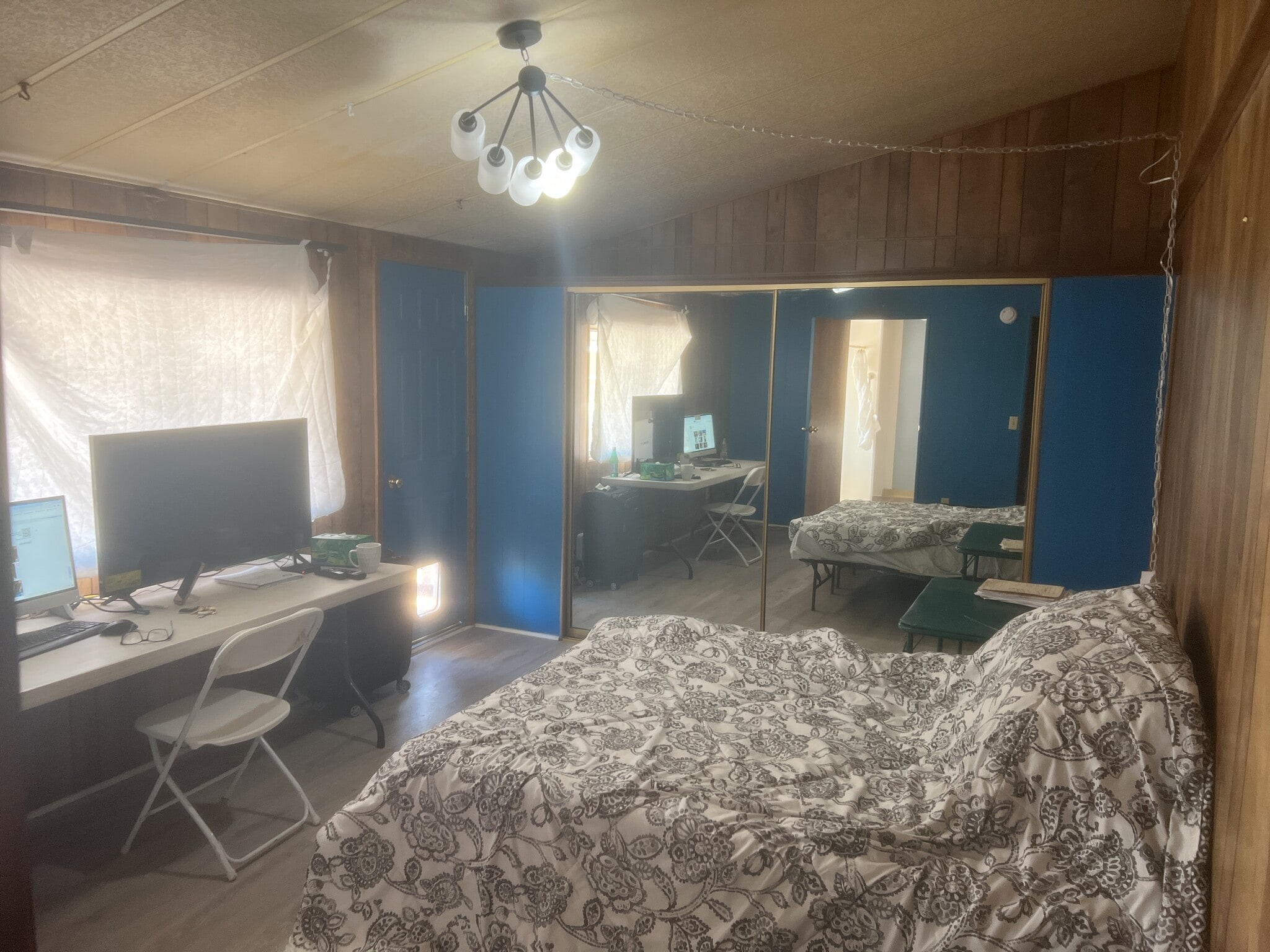 Building Photo - 203 Shoshone Ln