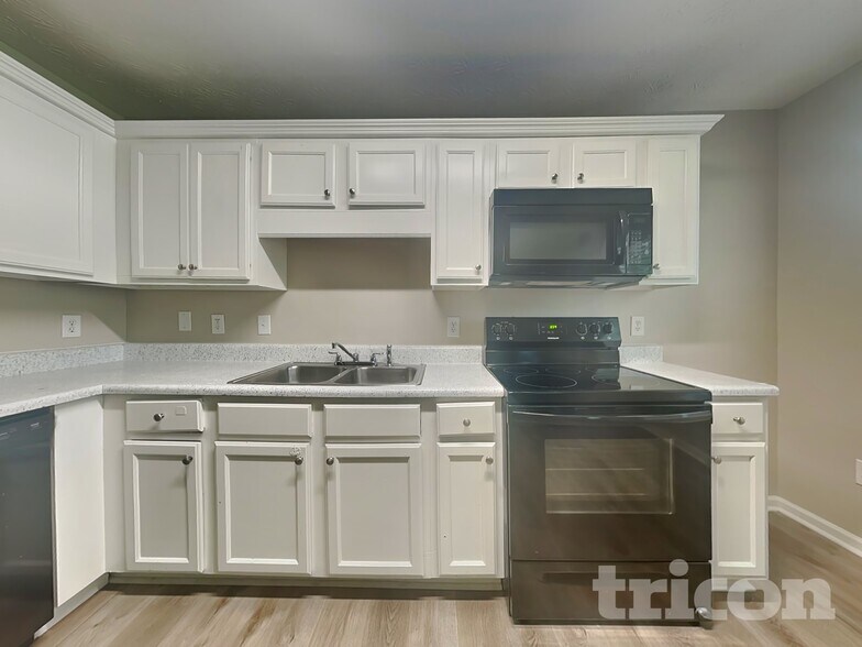 Building Photo - 40 Halley Ct