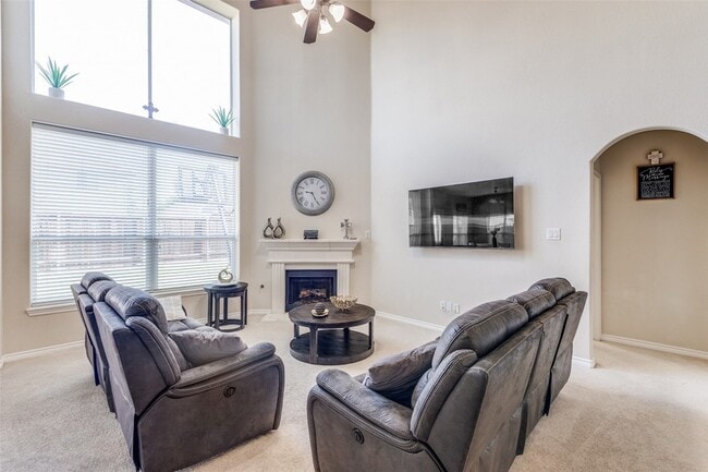 Building Photo - 9412 Fenway Dr