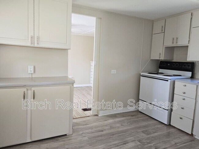 Building Photo - 7041 Lofty Dr