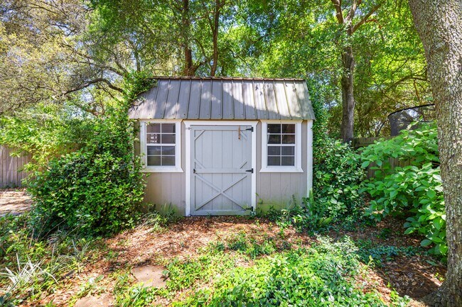 Building Photo - 419 Morningbird Ct