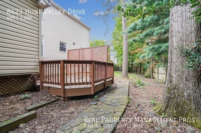 Building Photo - 8423 Hunt Valley Dr