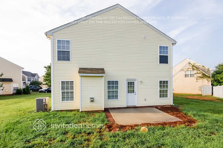 Building Photo - 1101 Jannee Ct
