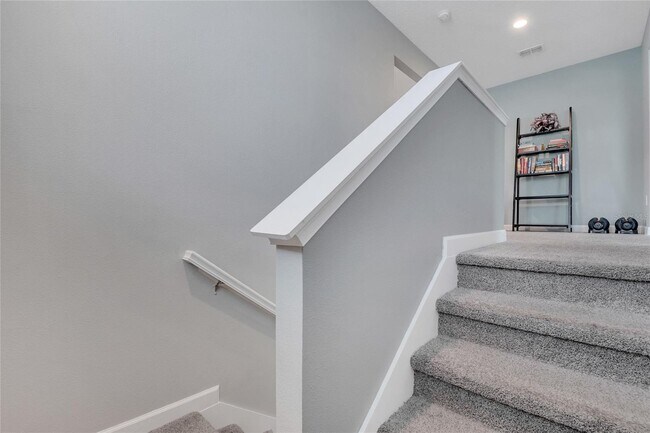Building Photo - 5954 Cypress Hill Rd