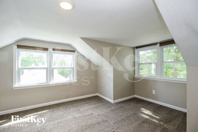 Building Photo - 5007 Halsey St